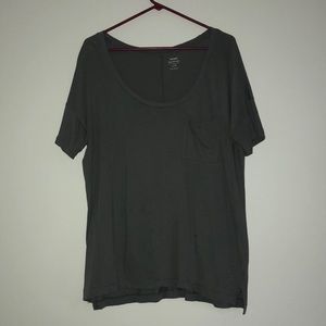 Gray Old Navy T-Shirt